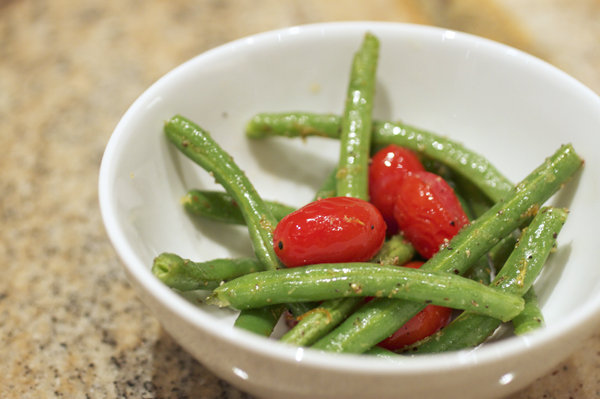 ROASTED GREEN BEANS
